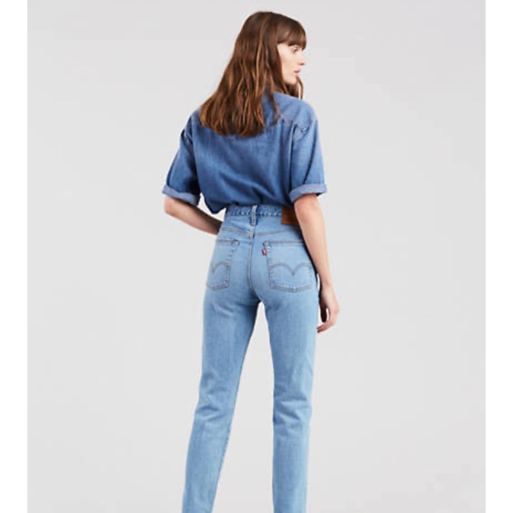 SOLD Levi’s Premium Wedgie Fit Women’s Jeans NWT